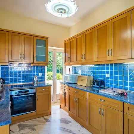 Sea Breeze & Stunning Views - Pool Dream Gem *